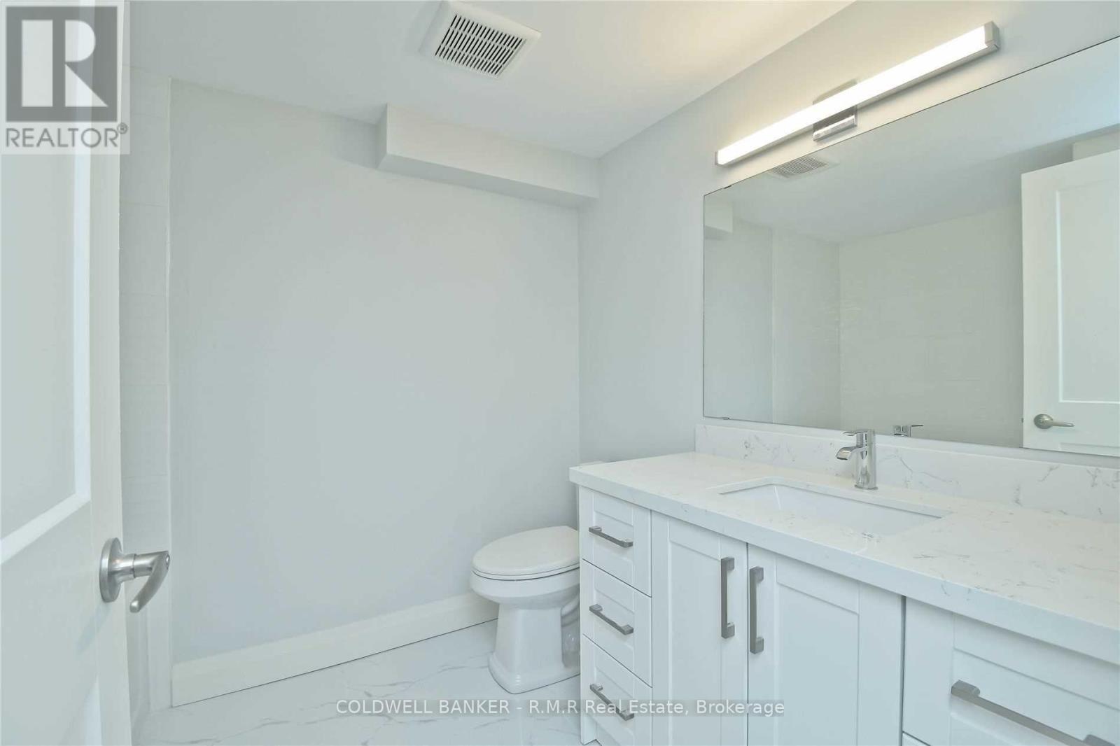 Lower - 760 Ashley Court Property Photo 5