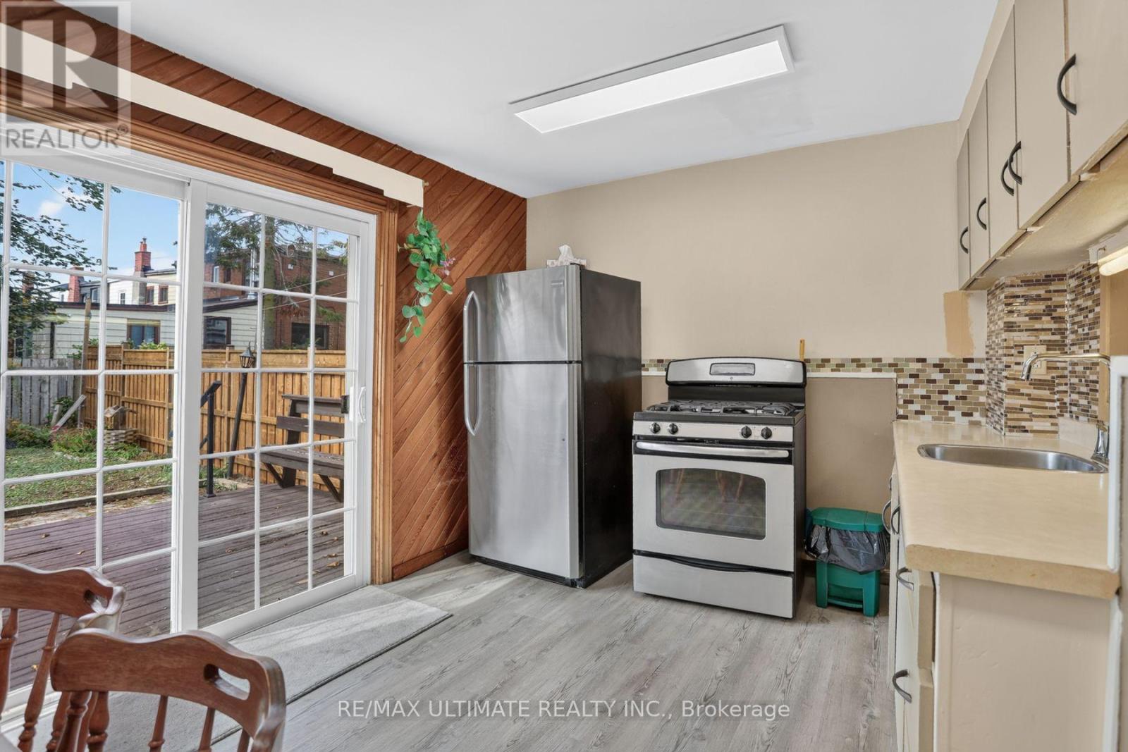 12 Eldon Avenue Property Photo 16