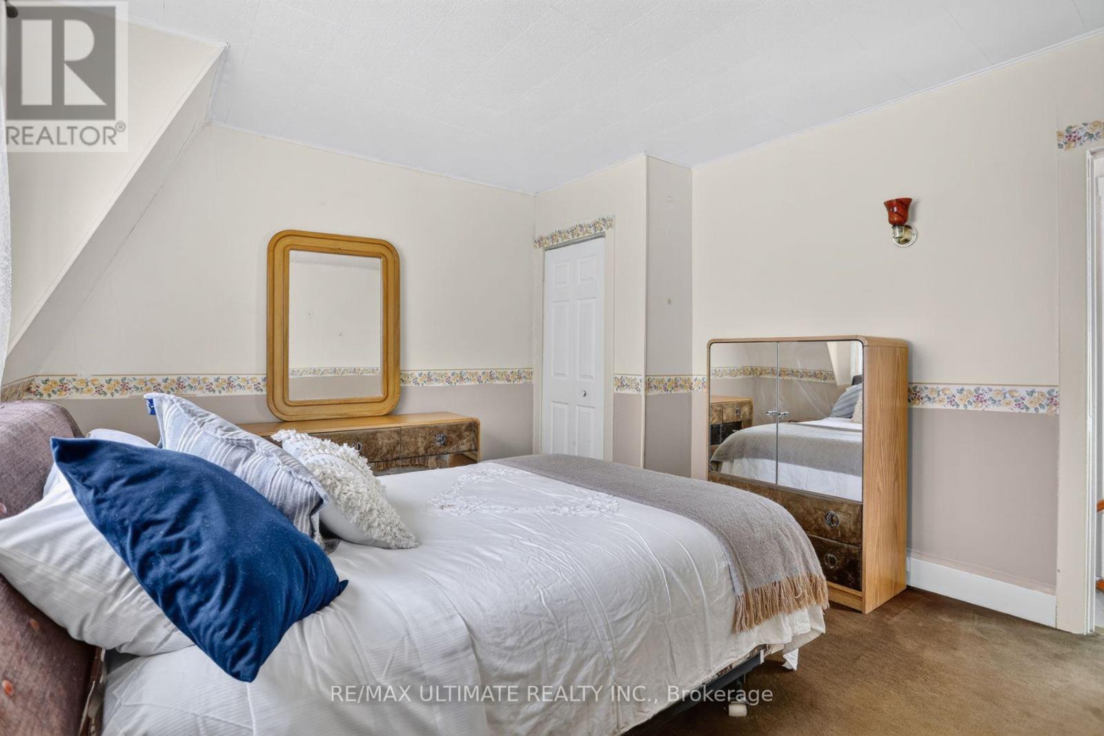 12 Eldon Avenue Property Photo 21