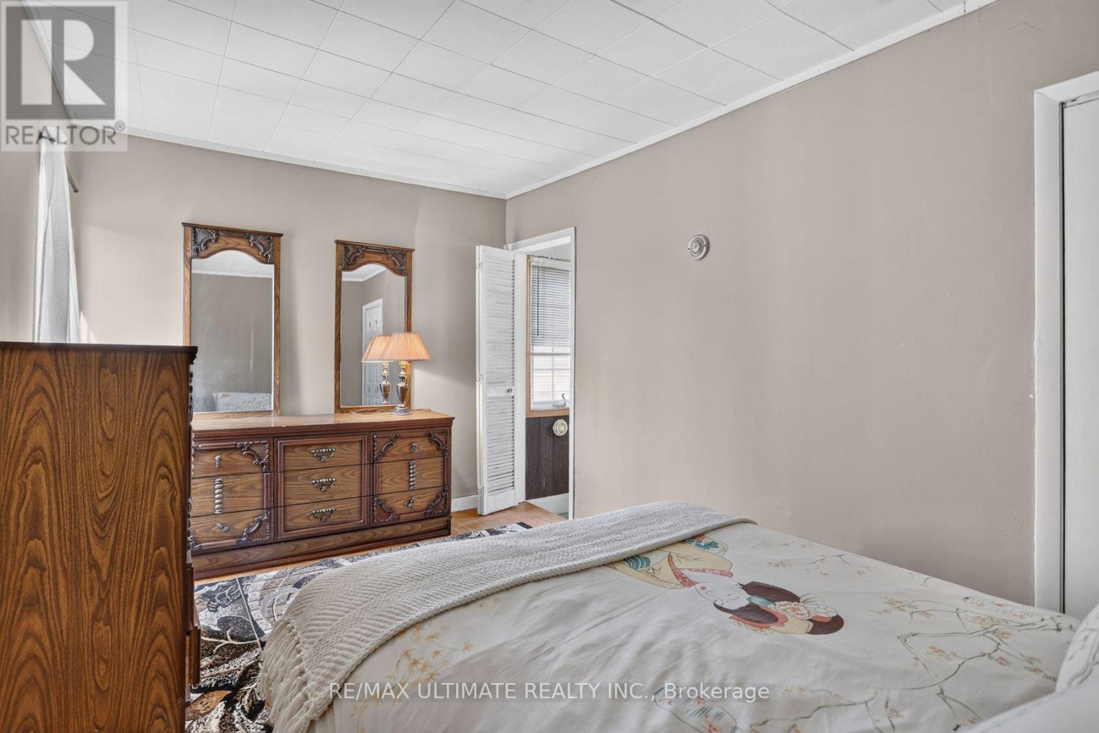 12 Eldon Avenue Property Photo 25