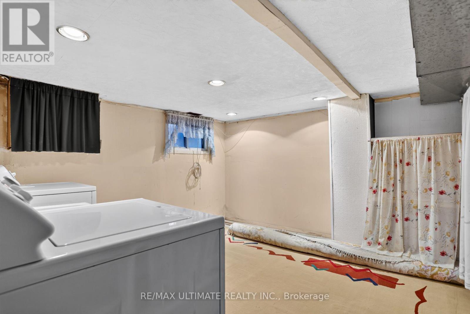 12 Eldon Avenue Property Photo 32