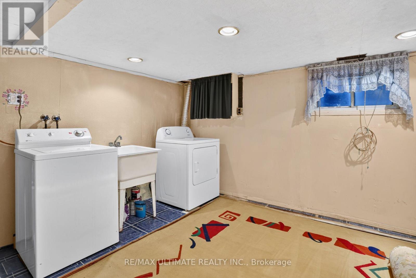 12 Eldon Avenue Property Photo 33