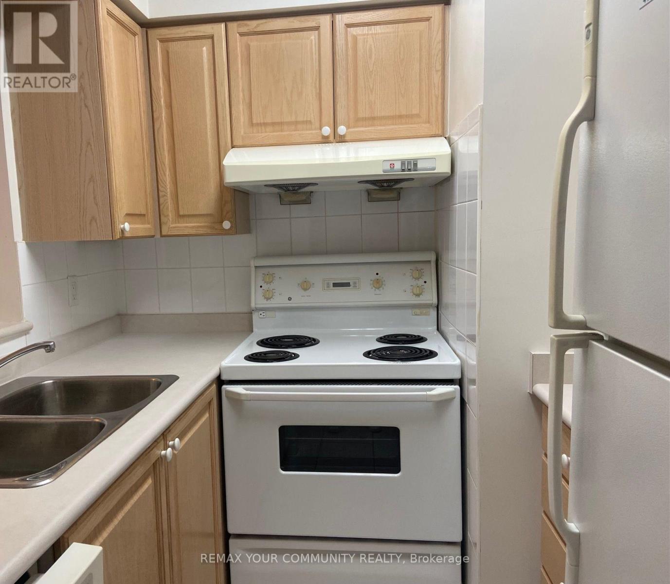 515 - 3088 Kennedy Road Property Photo 10