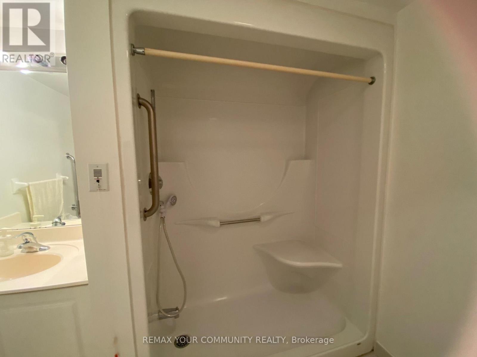515 - 3088 Kennedy Road Property Photo 14