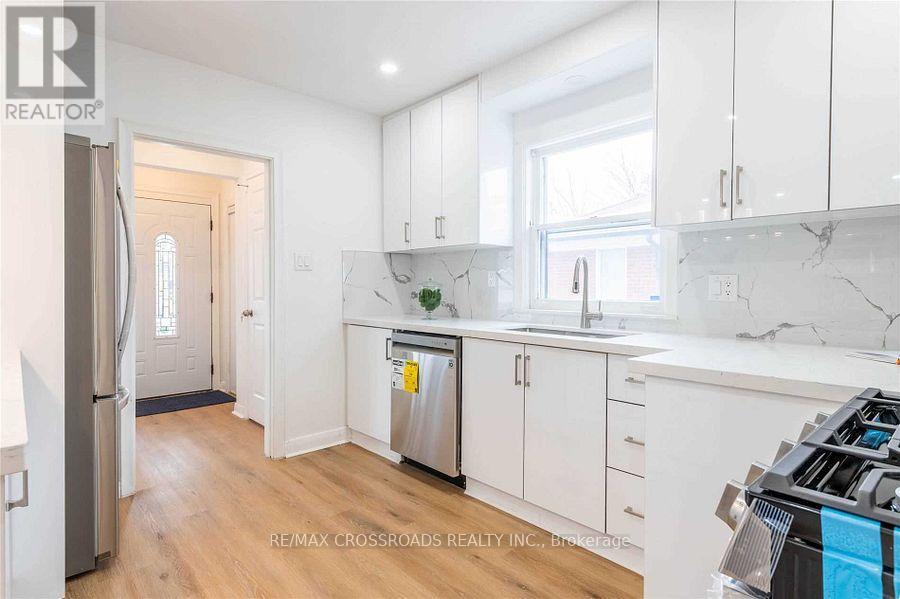 6 Larkhall Avenue Property Photo 9