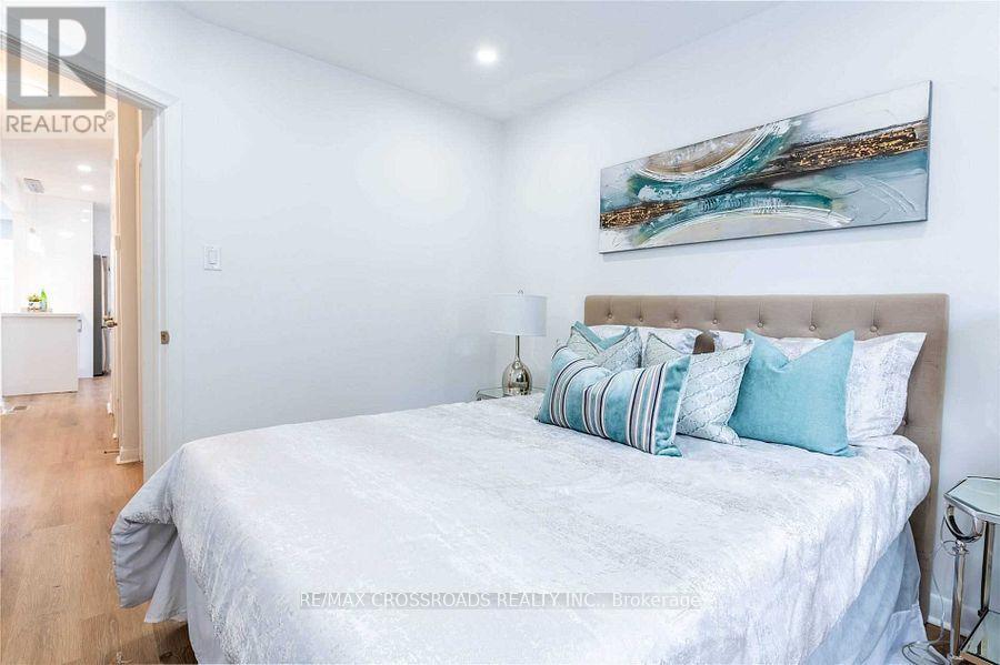 6 Larkhall Avenue Property Photo 16