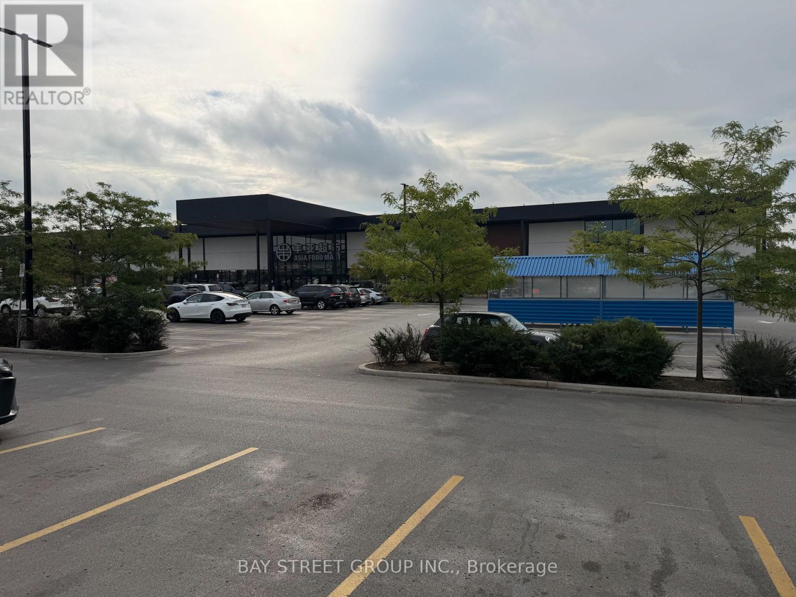 167 - 390 Silver Star Boulevard Property Photo 12