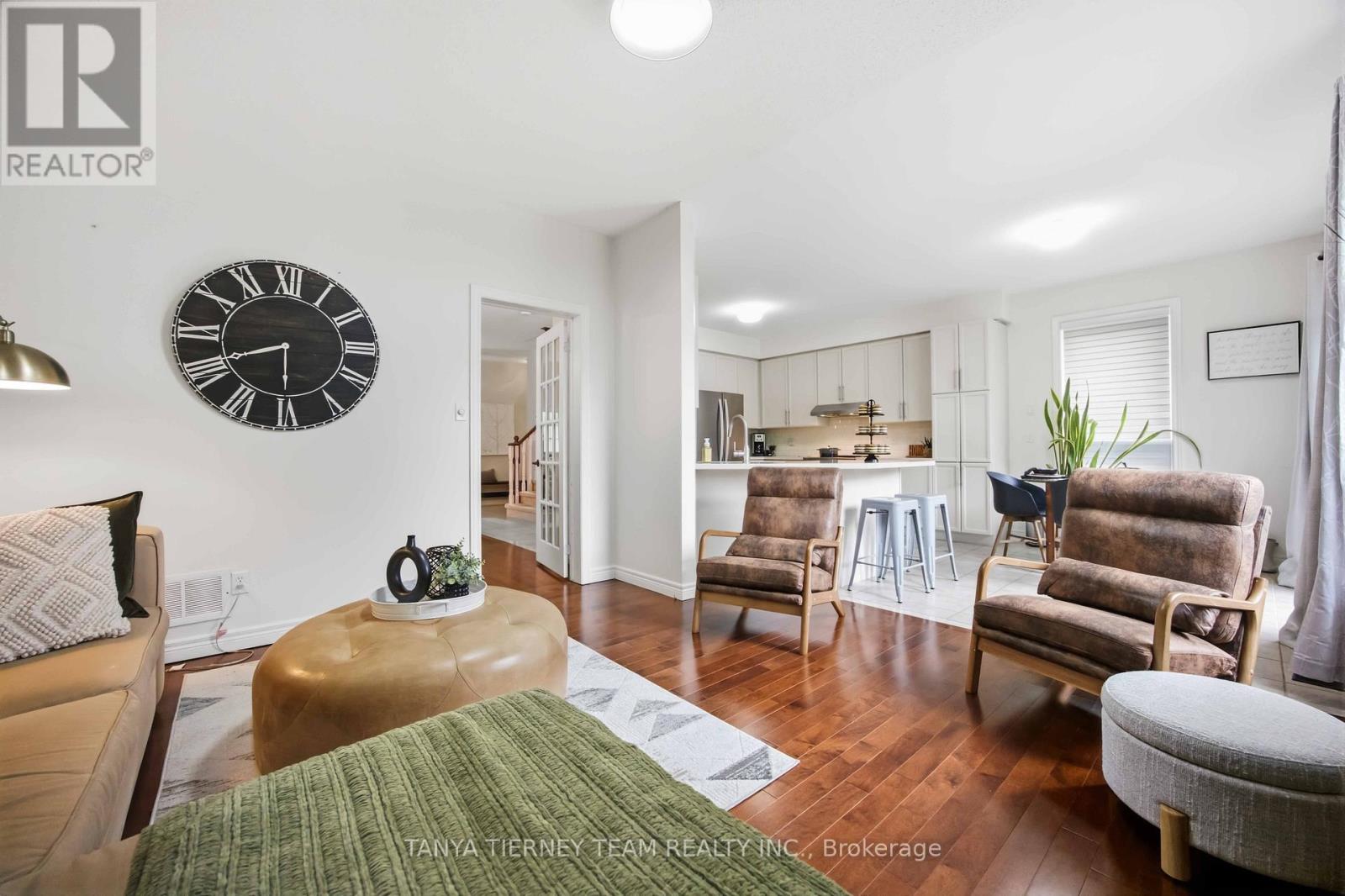 17 Cody Avenue Property Photo 12