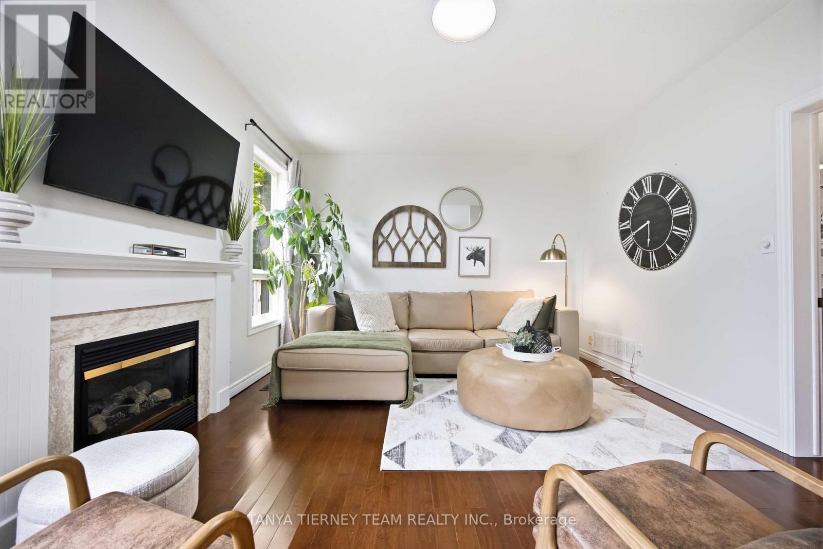 17 Cody Avenue Property Photo 13