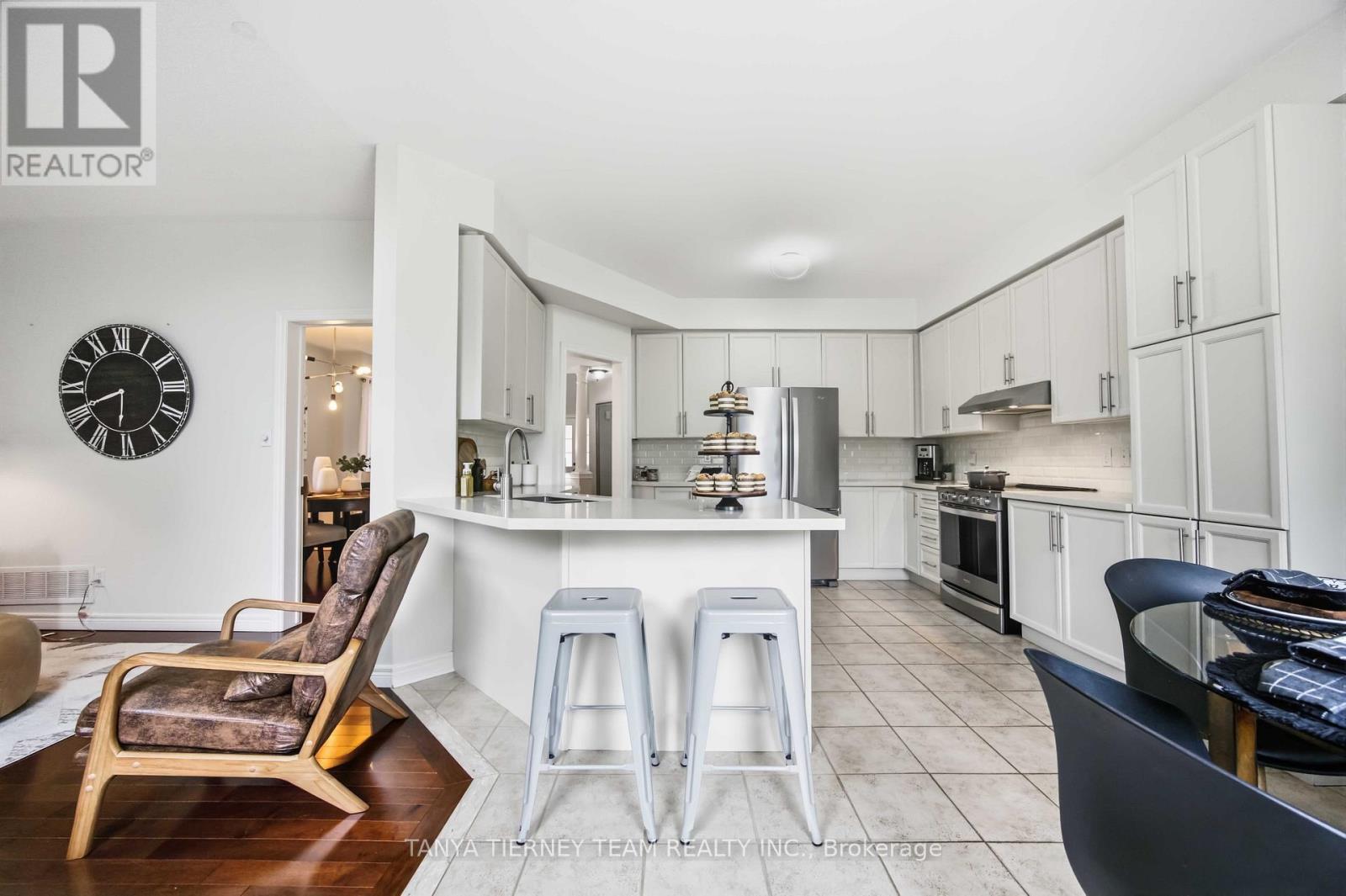 17 Cody Avenue Property Photo 16