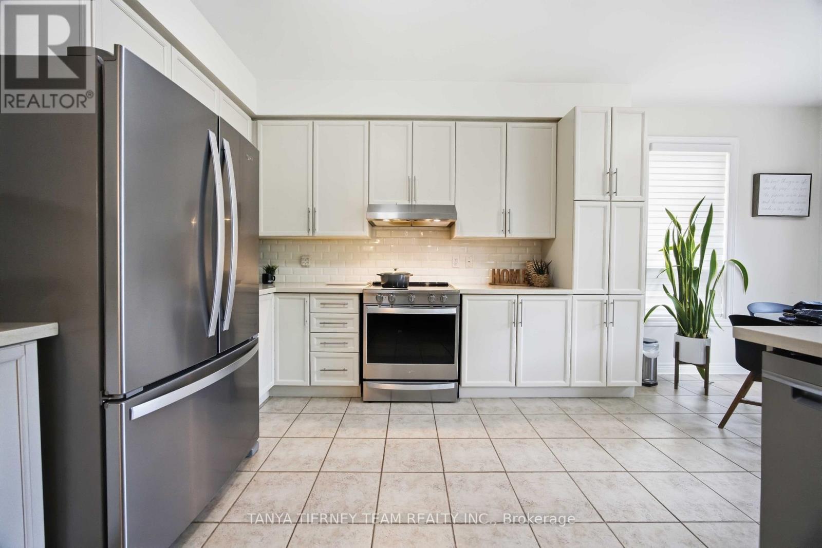 17 Cody Avenue Property Photo 21