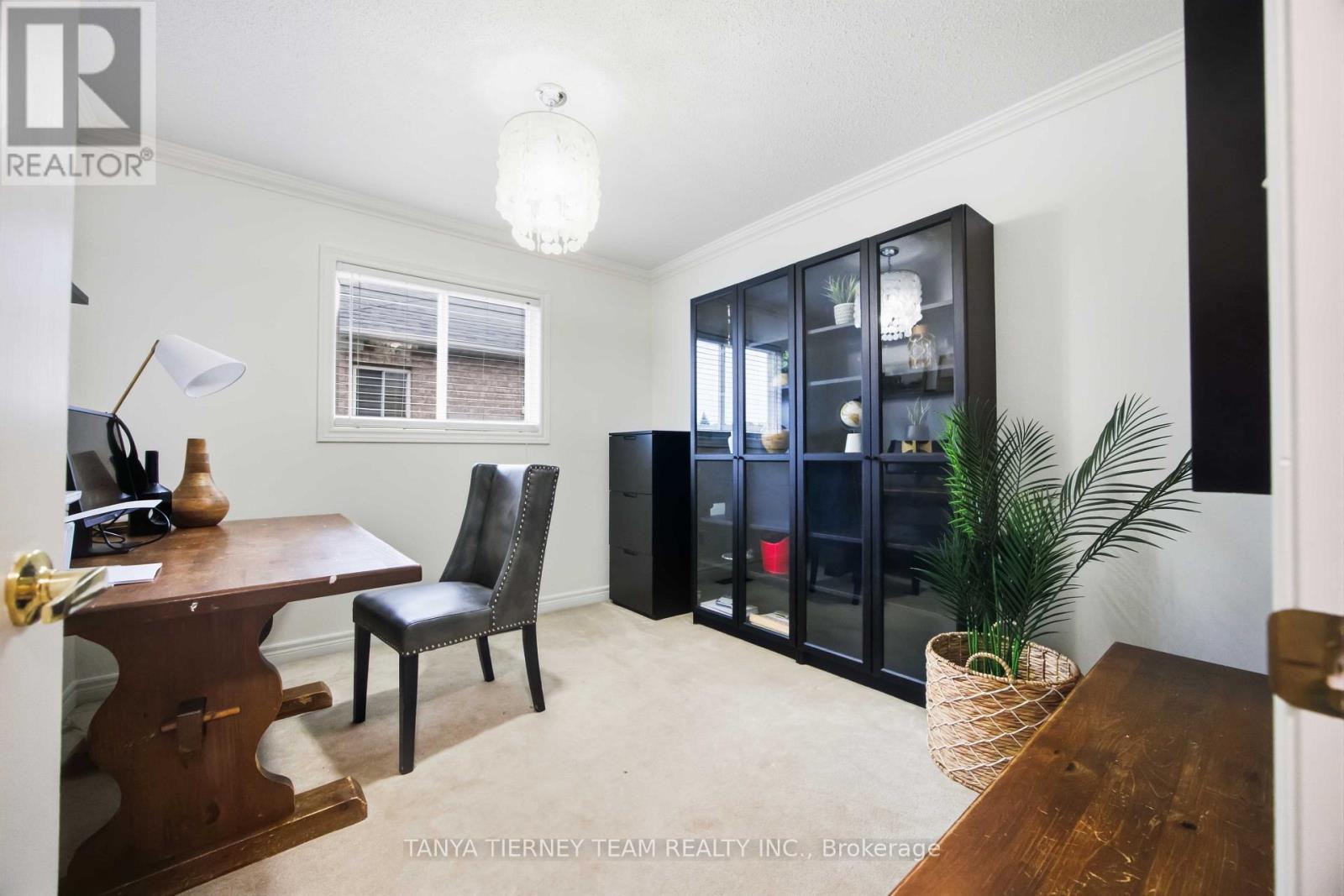 17 Cody Avenue Property Photo 28