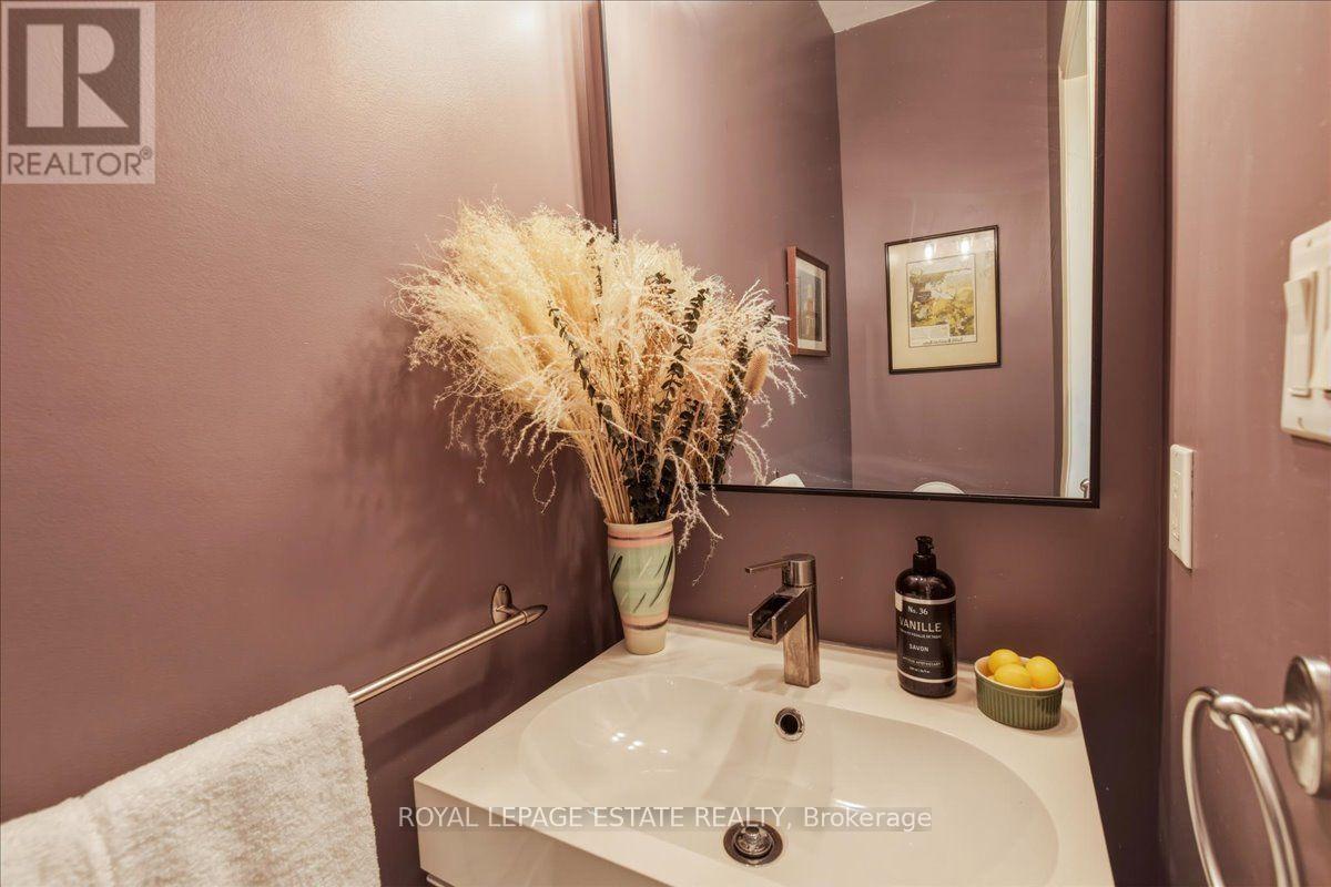 145 Boardwalk Drive Property Photo 14