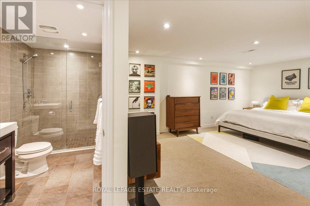 145 Boardwalk Drive Property Photo 17