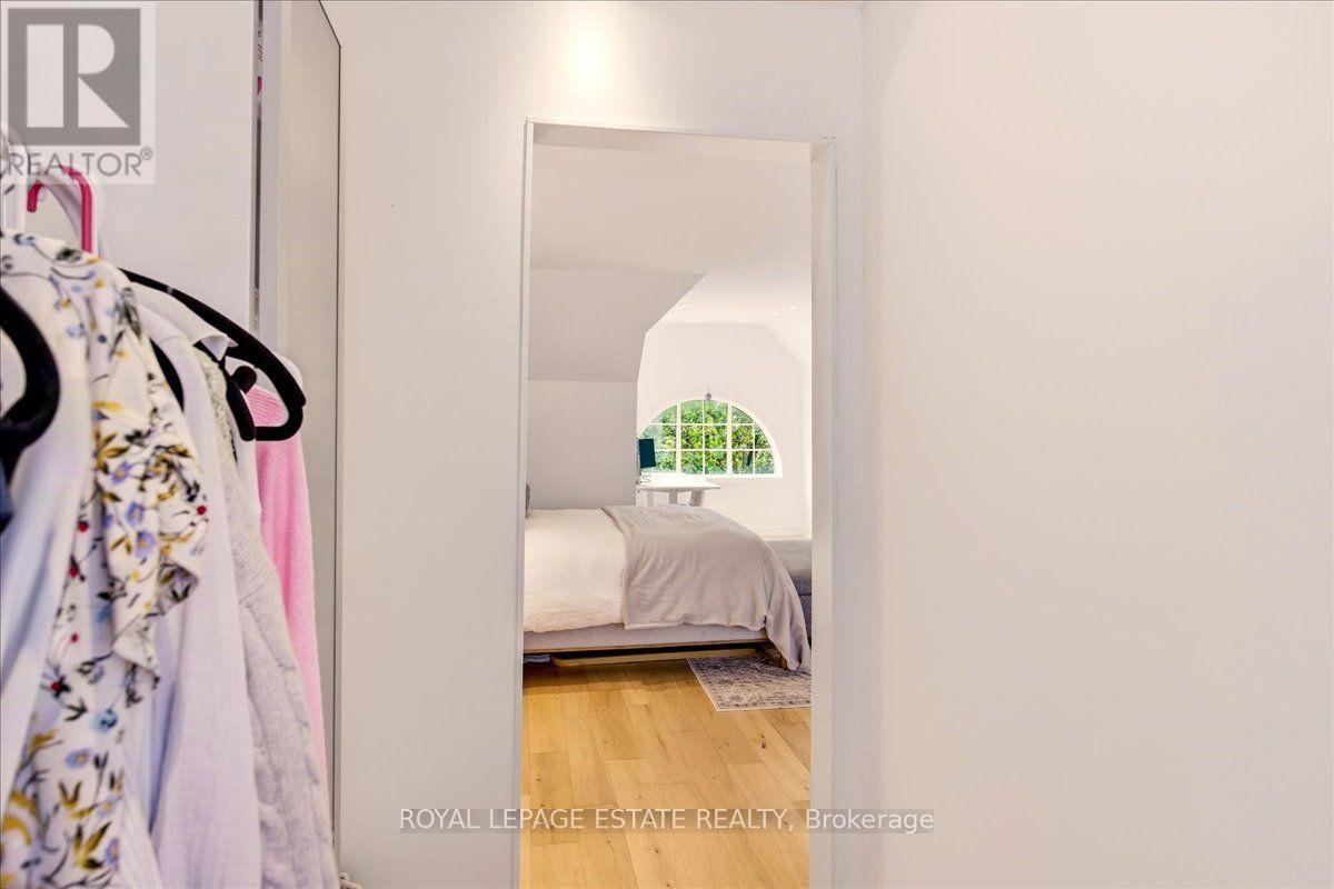 145 Boardwalk Drive Property Photo 34