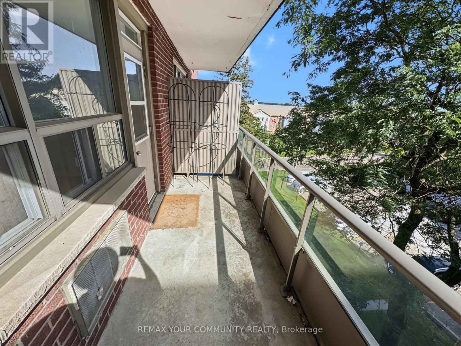 131 - 199 Hillcroft Street Property Photo 5