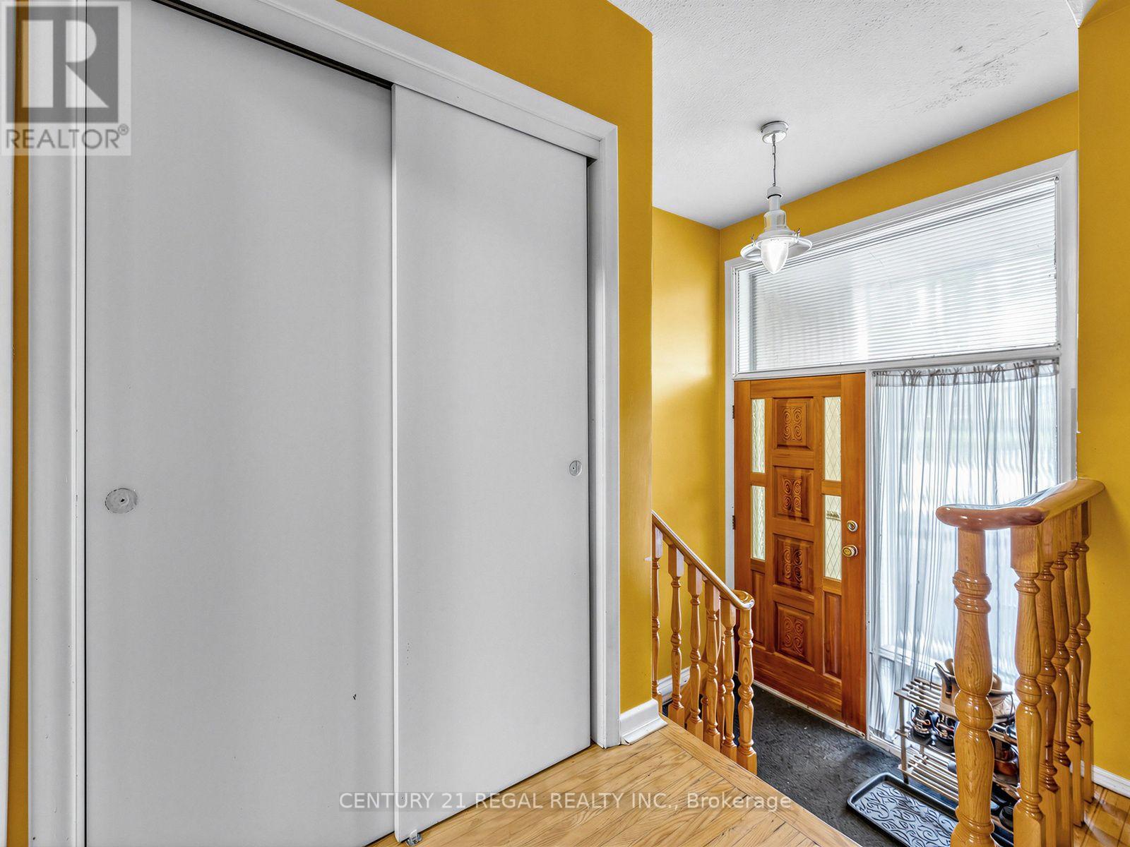 121 Janray Drive Property Photo 3