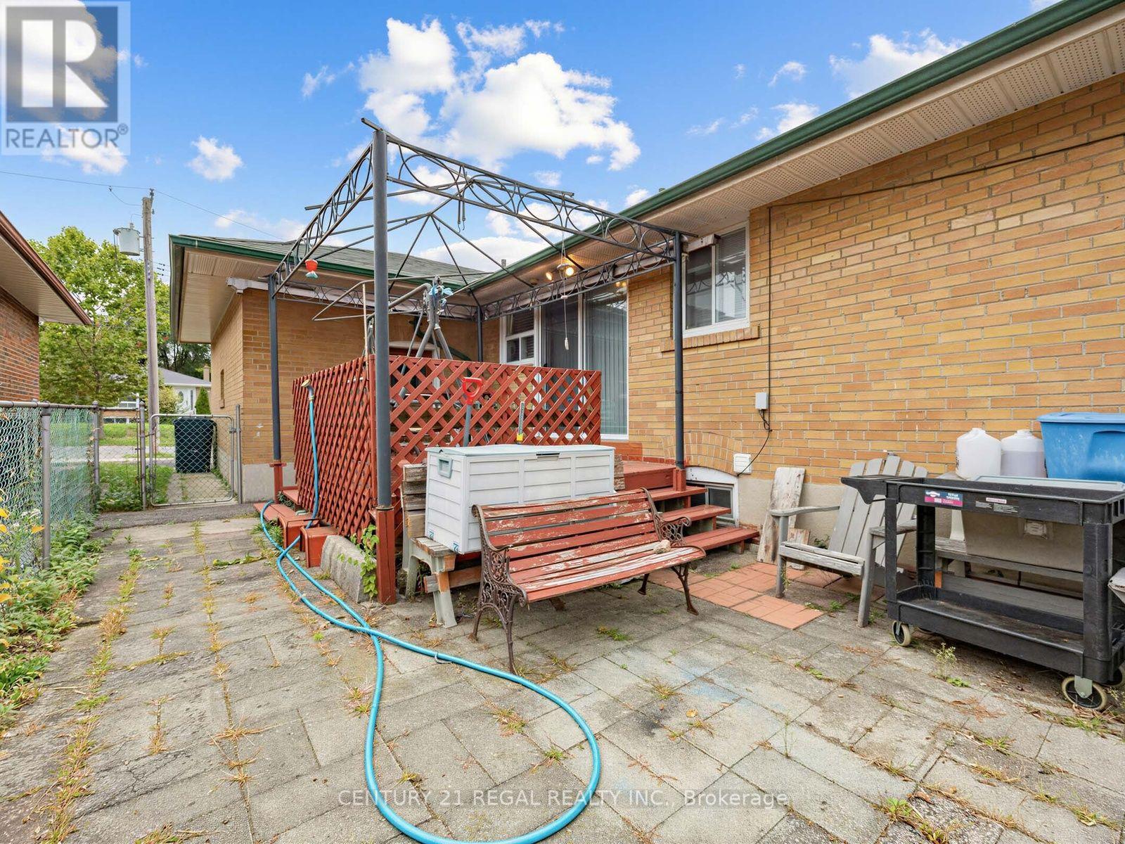 121 Janray Drive Property Photo 32