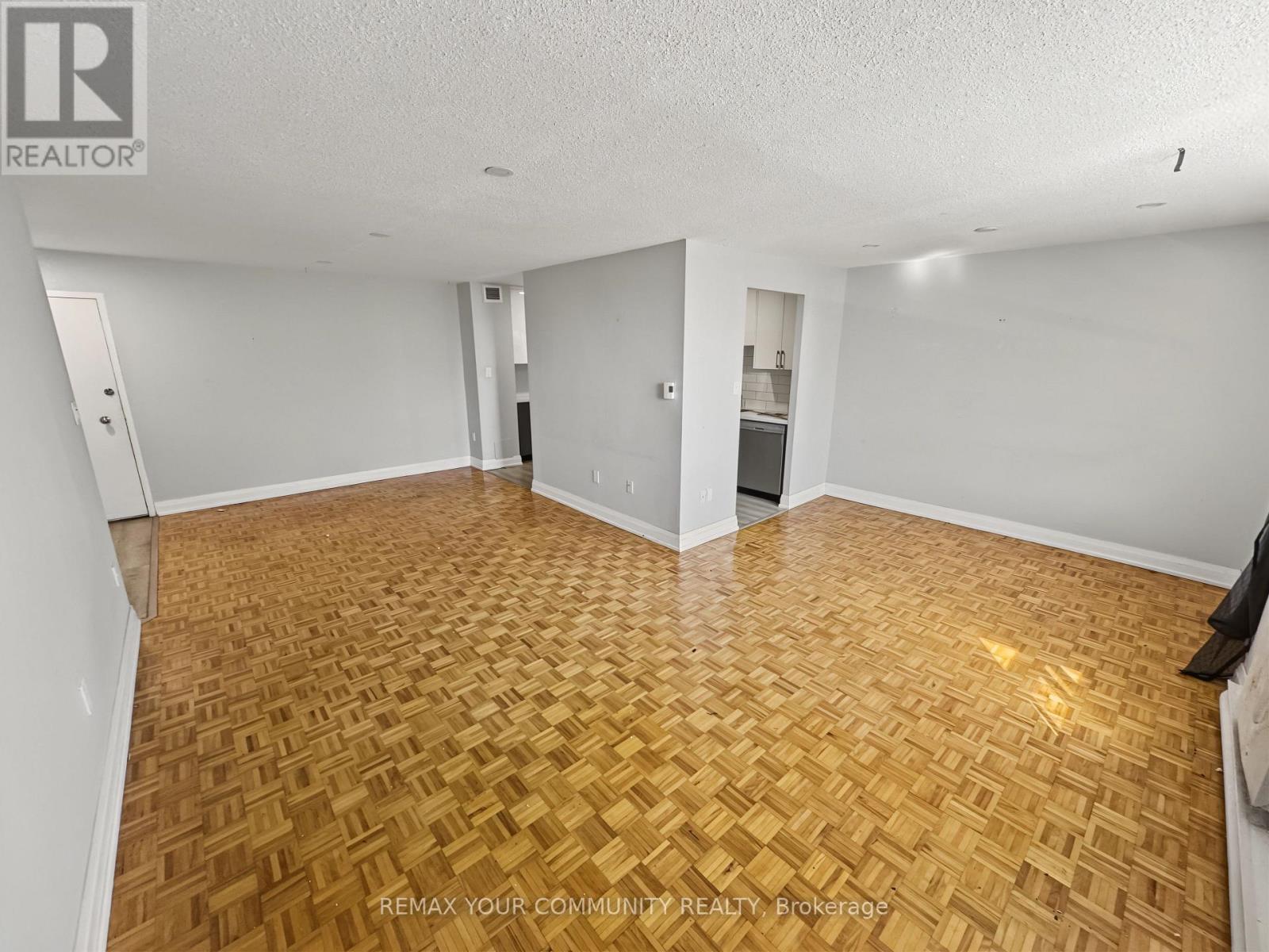 141 - 199 Hillcroft Street Property Photo 2