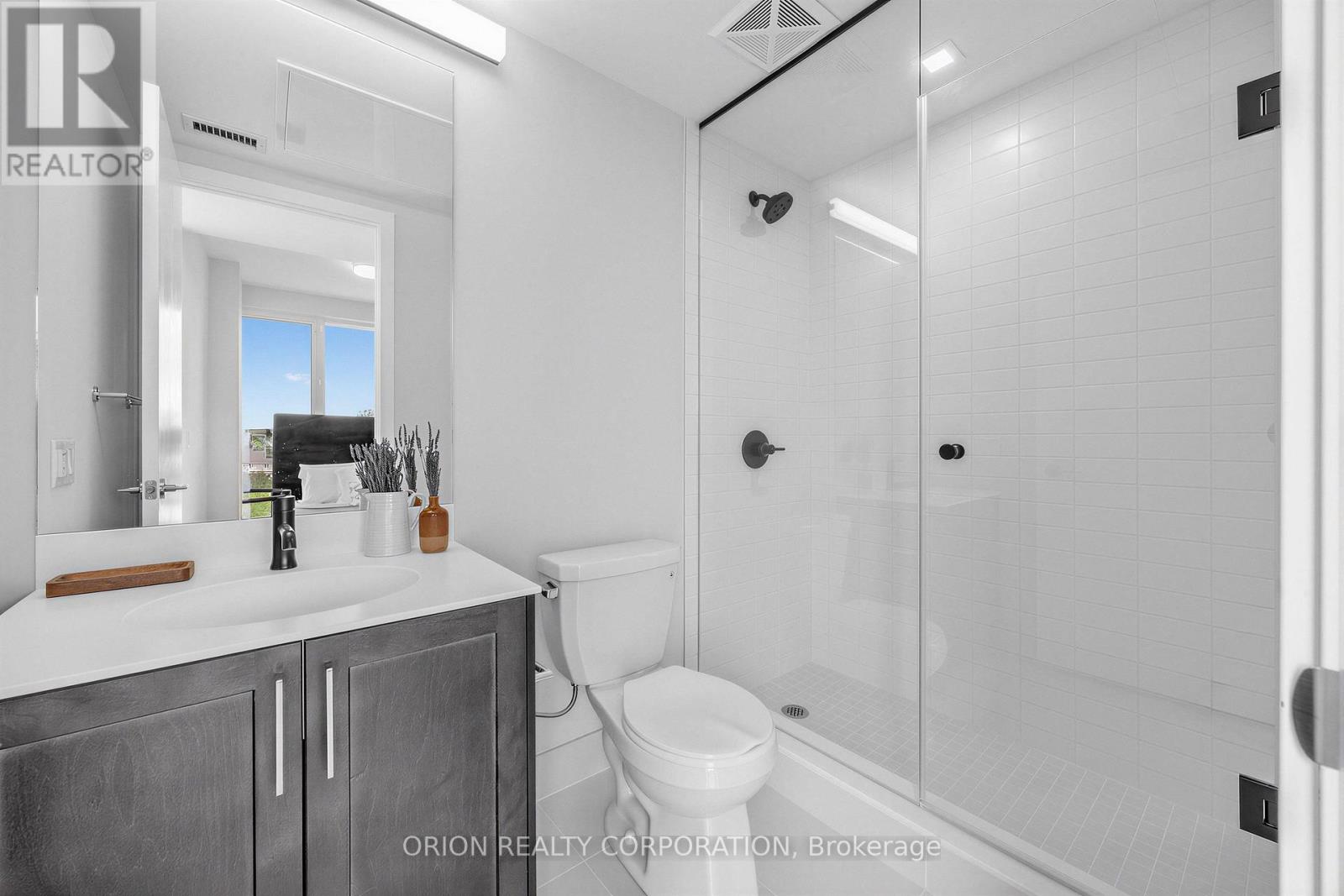441 - 201 Brock Street S Property Photo 6