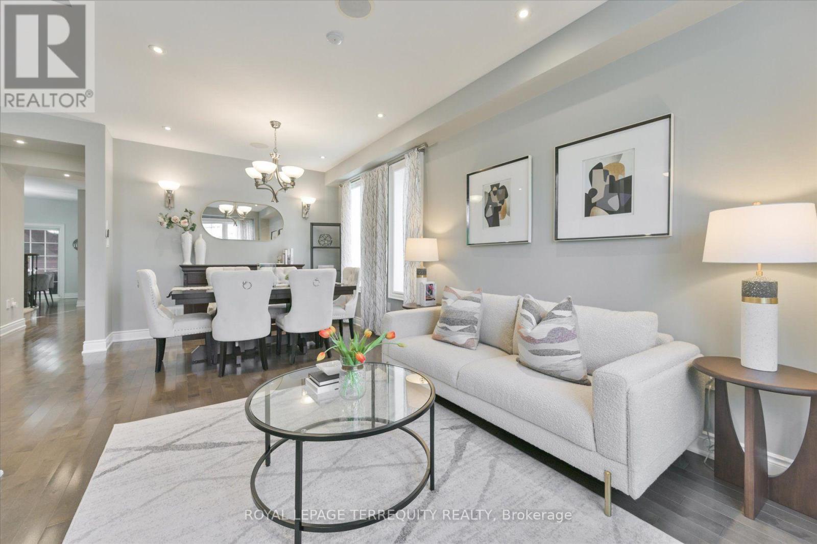 Room 1 - 55 Rushbrooke Way Property Photo 6