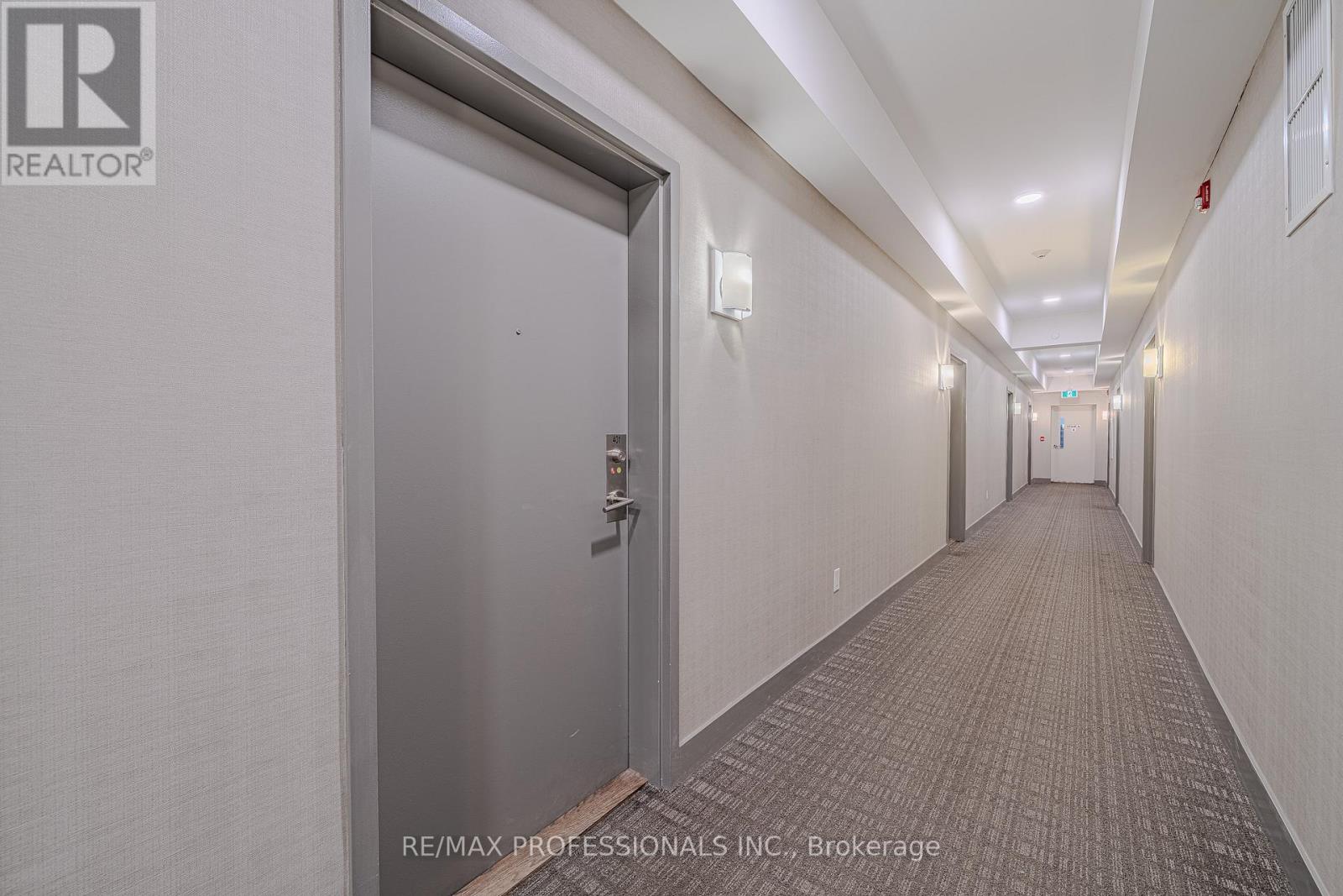 401 - 5155 Sheppard East Avenue Property Photo 3
