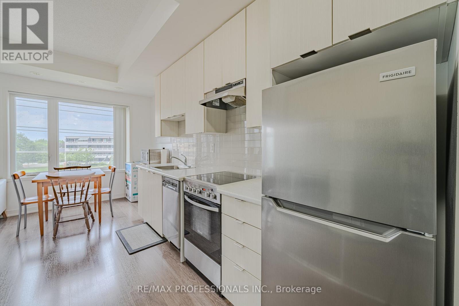 401 - 5155 Sheppard East Avenue Property Photo 6