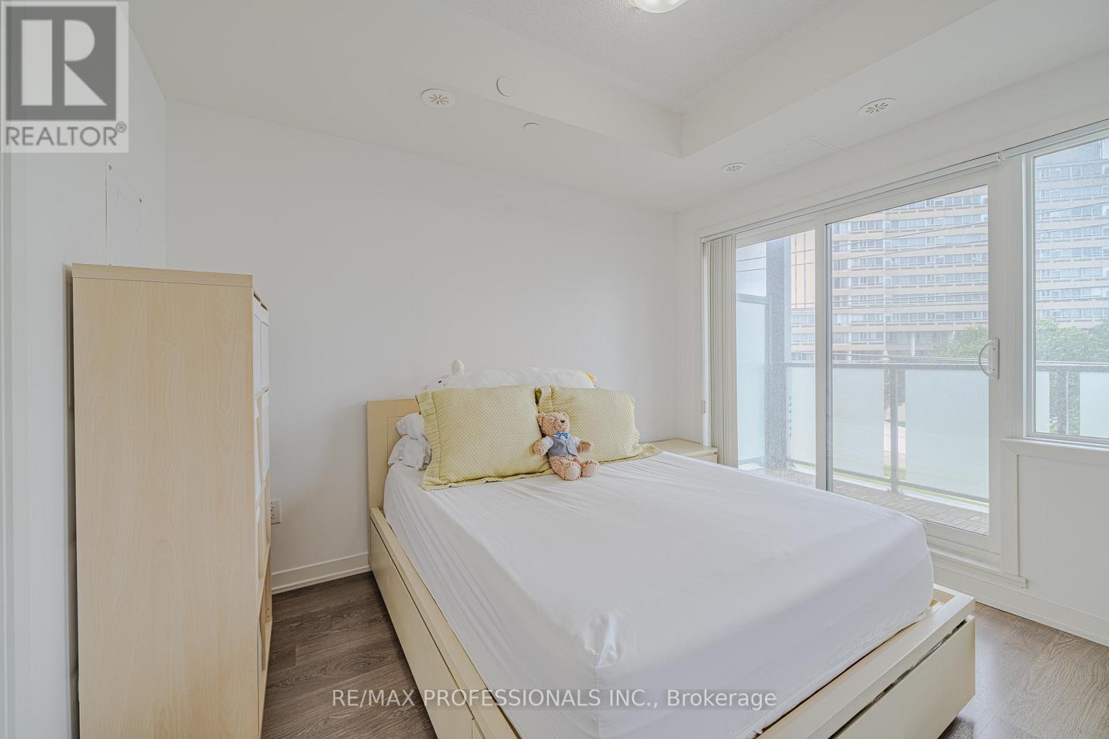 401 - 5155 Sheppard East Avenue Property Photo 13