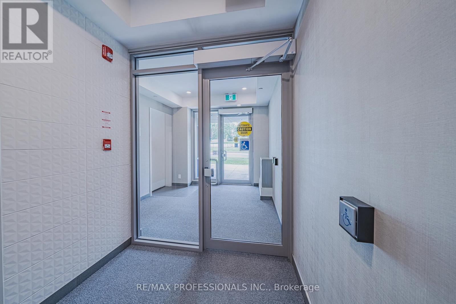401 - 5155 Sheppard East Avenue Property Photo 22