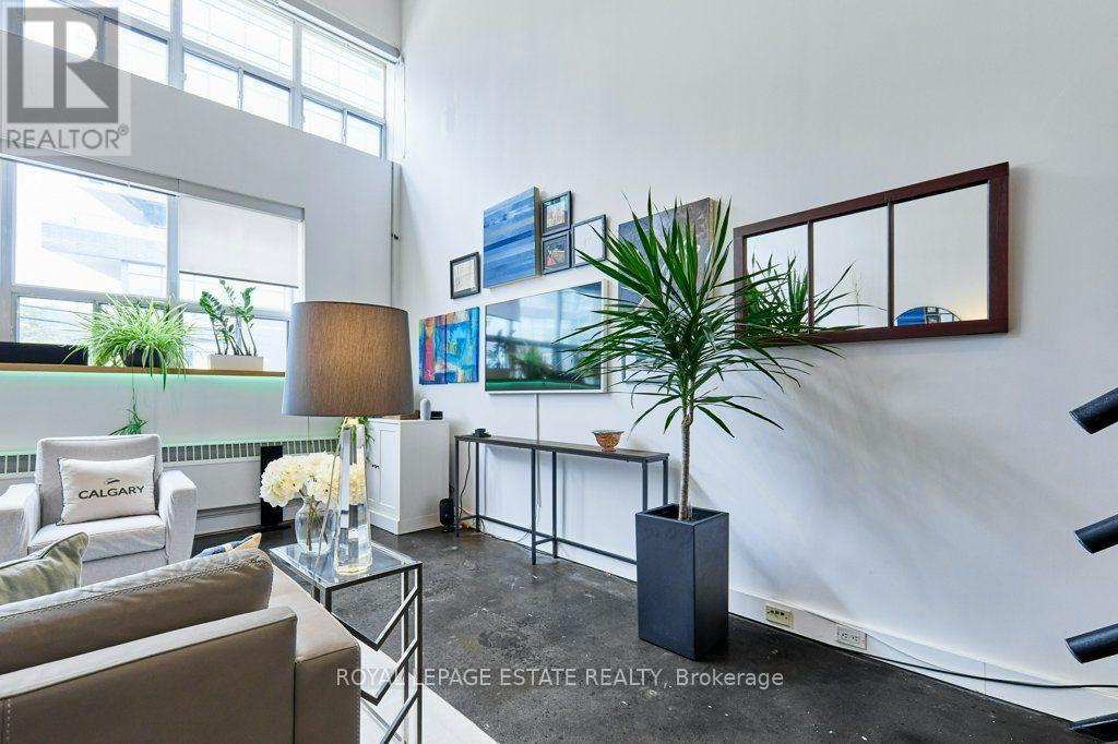 217 - 1173 Dundas Street E Property Photo 17