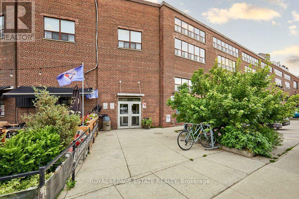 217 - 1173 Dundas Street E Property Photo 27