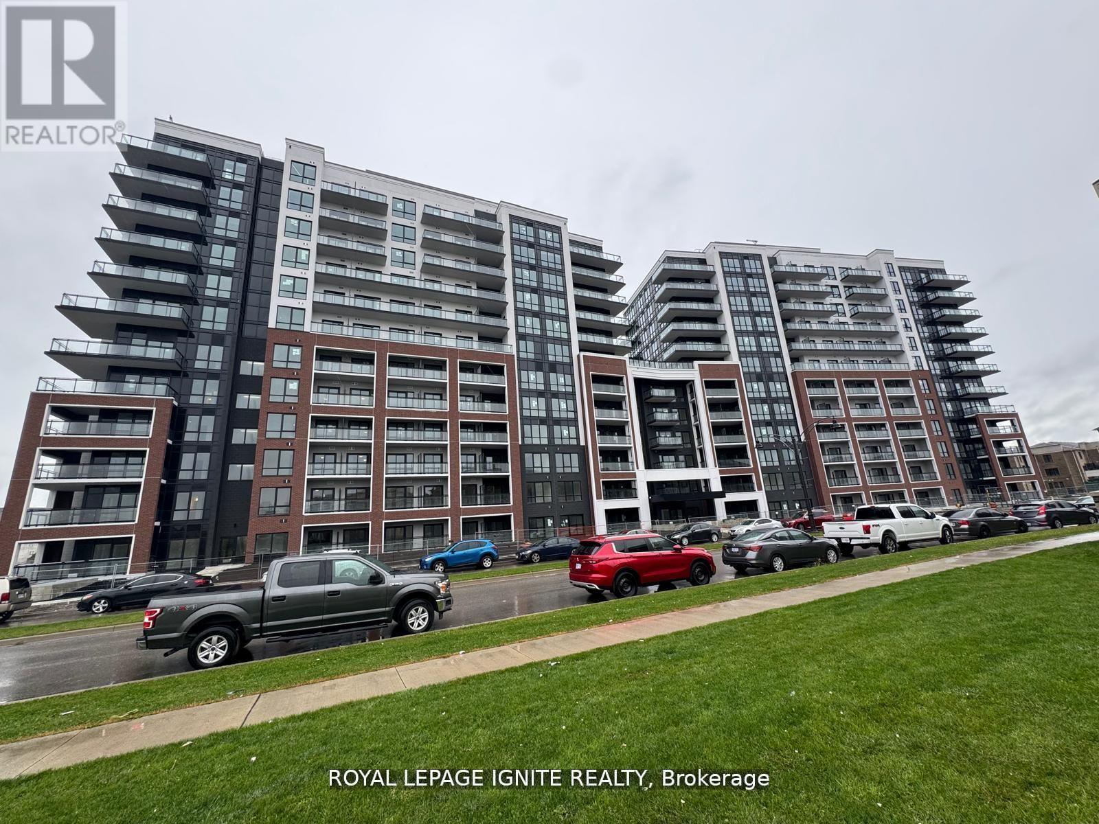 1018 - 51 CLARINGTON BOULEVARD Property Photo 1