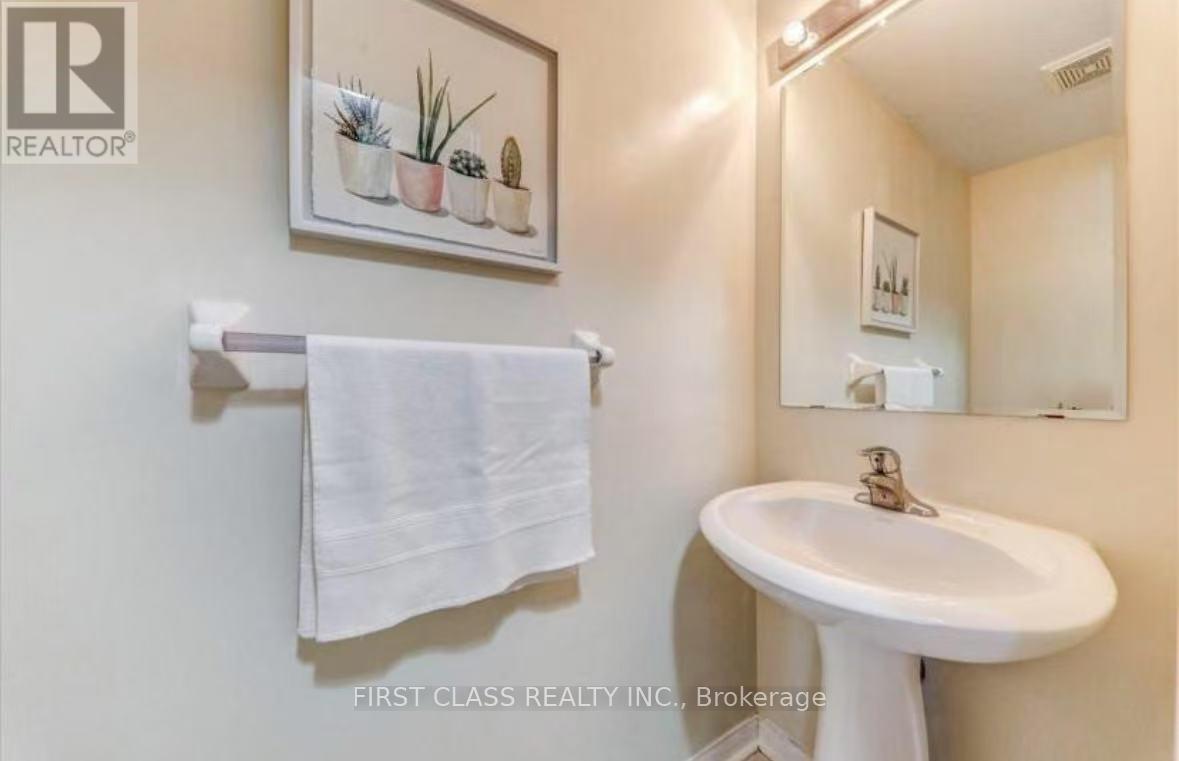 45 Cheetah Crescent Property Photo 7