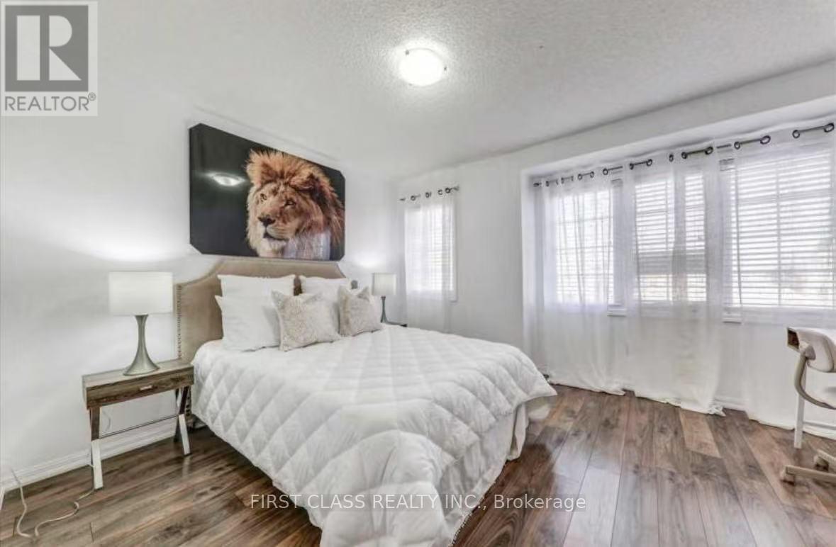 45 Cheetah Crescent Property Photo 17