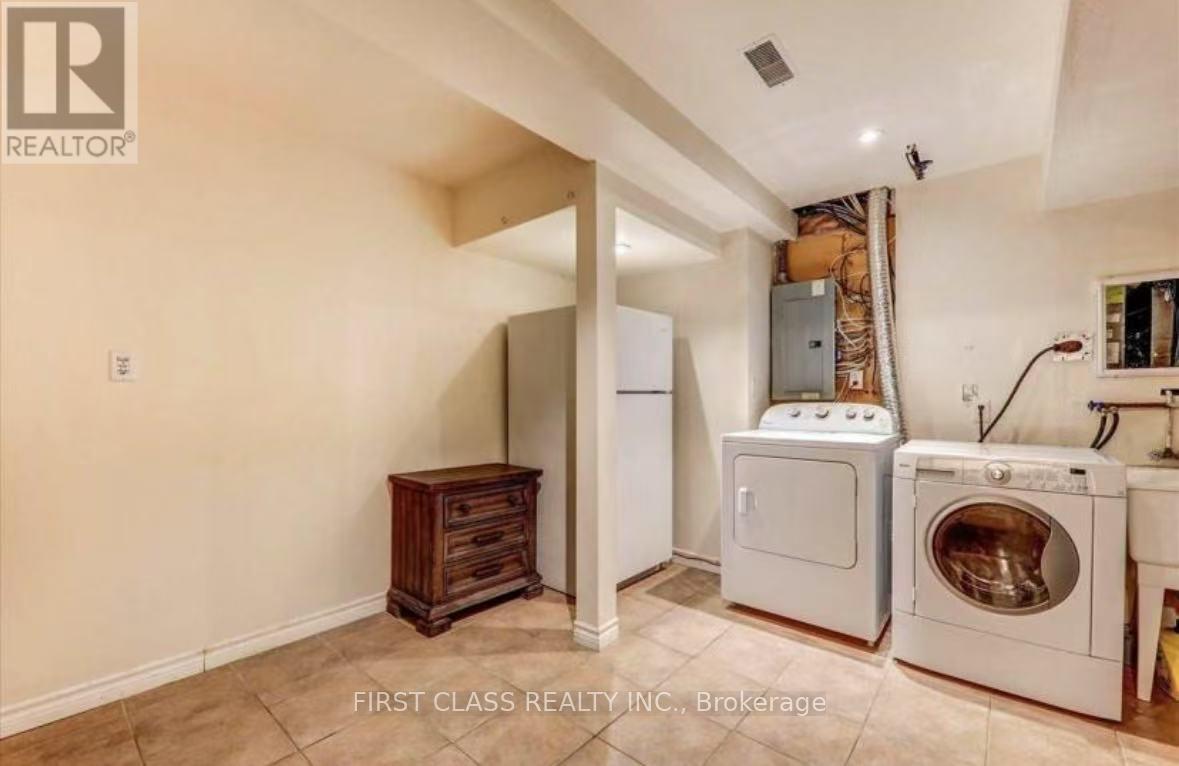 45 Cheetah Crescent Property Photo 21