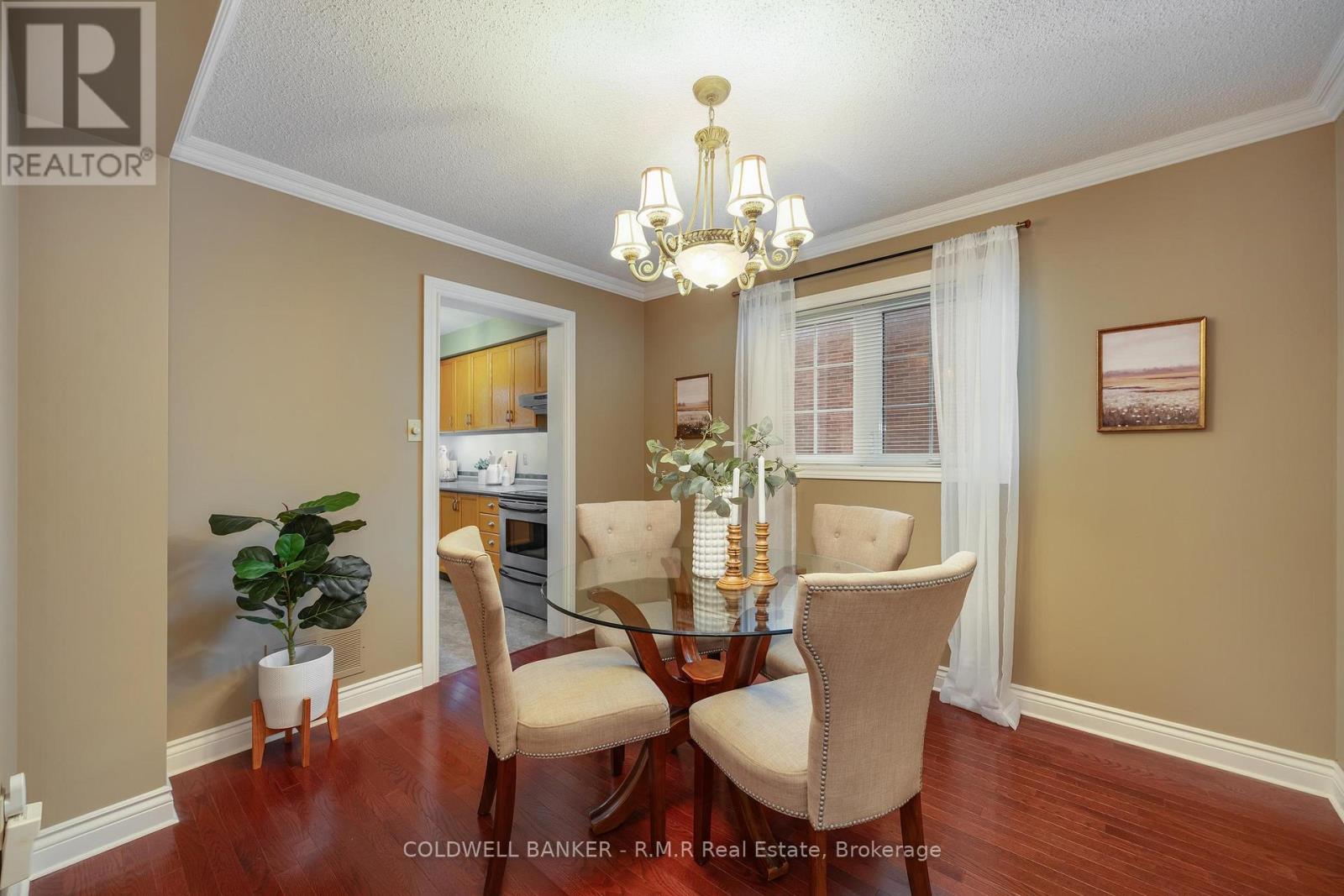 1090 Thimbleberry Circle Property Photo 4