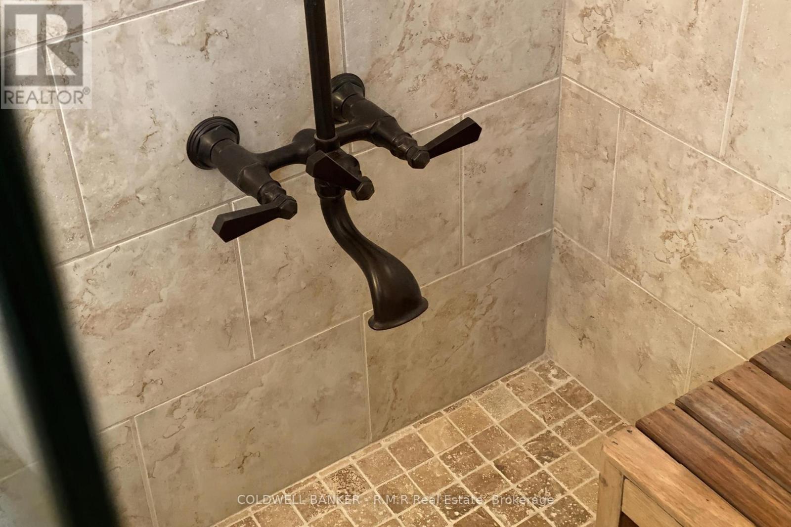 1090 Thimbleberry Circle Property Photo 24