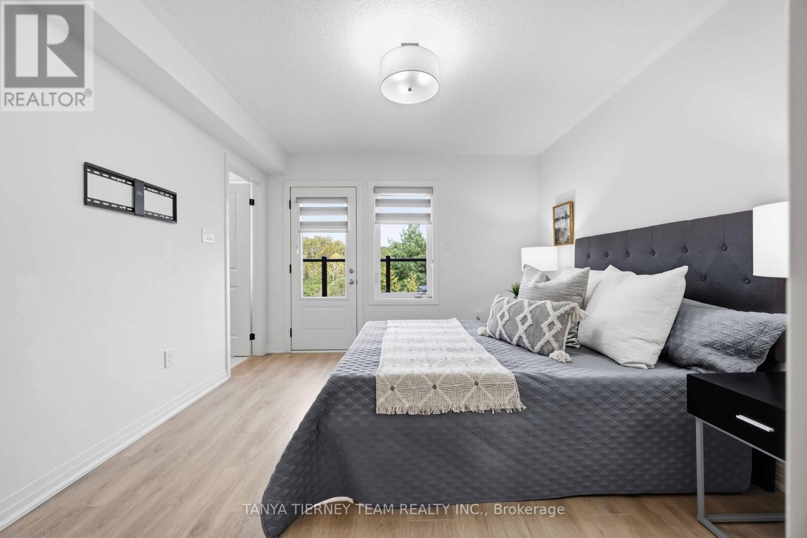 53 Emmas Way Property Photo 29