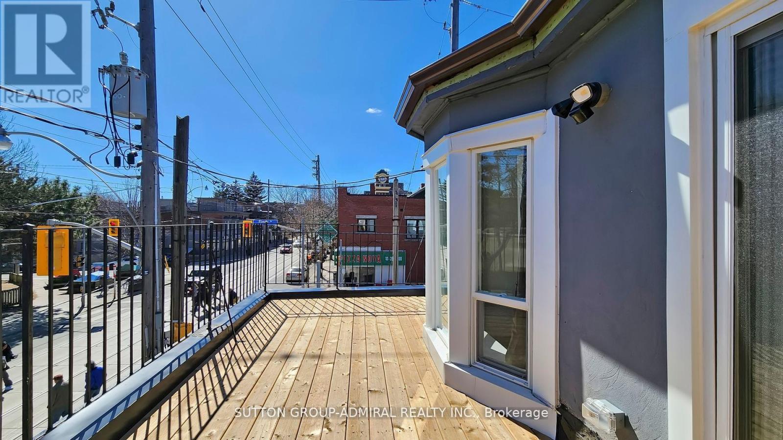 Upper 1 - 1930 Queen Street E Property Photo 28