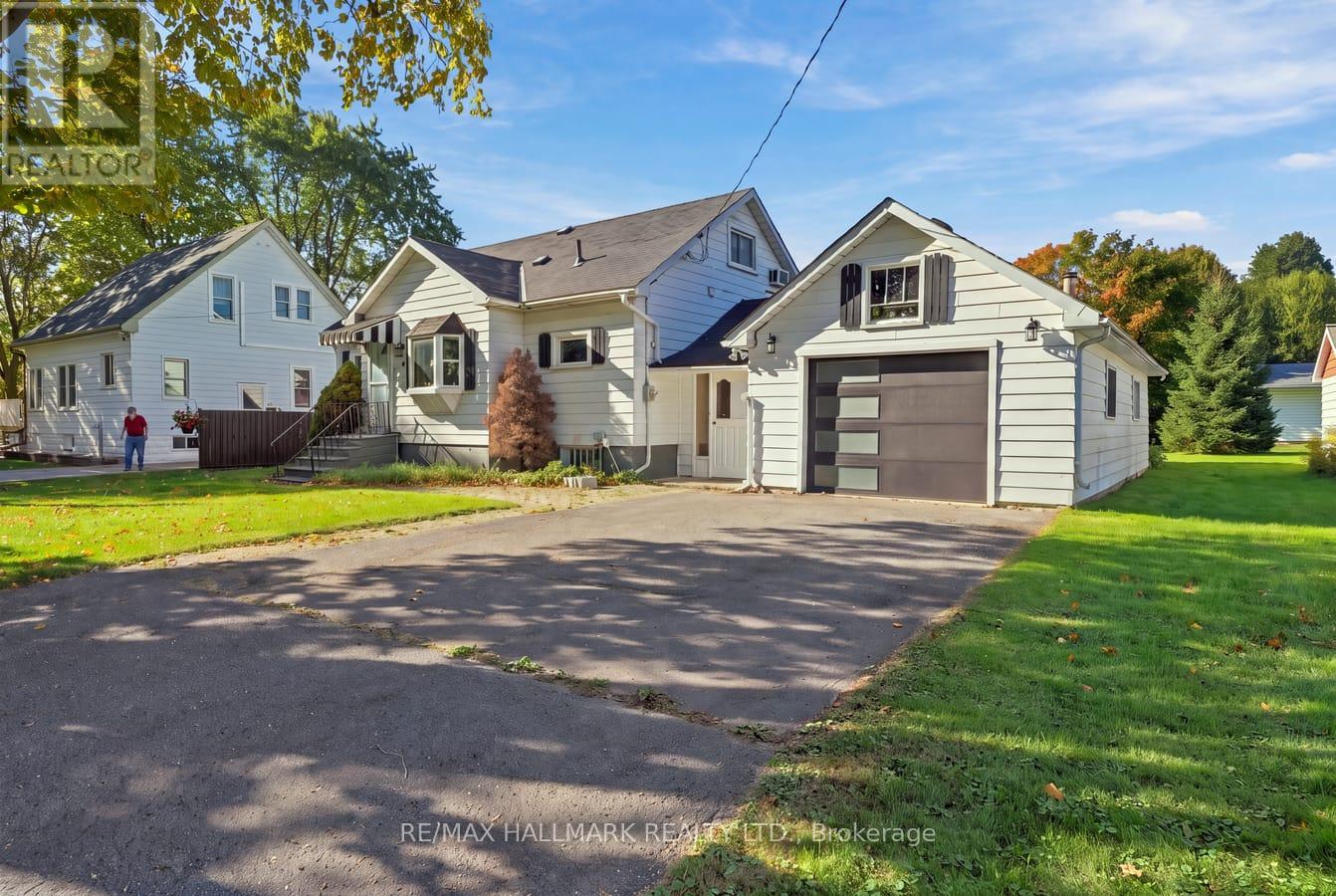 6 Albert Street Property Photo 2