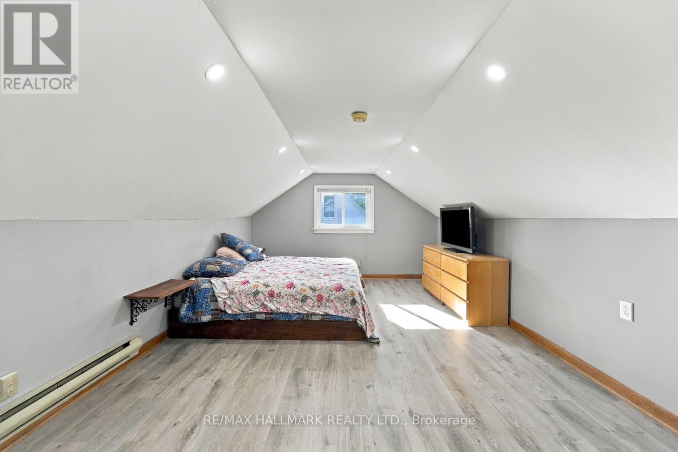 6 Albert Street Property Photo 18