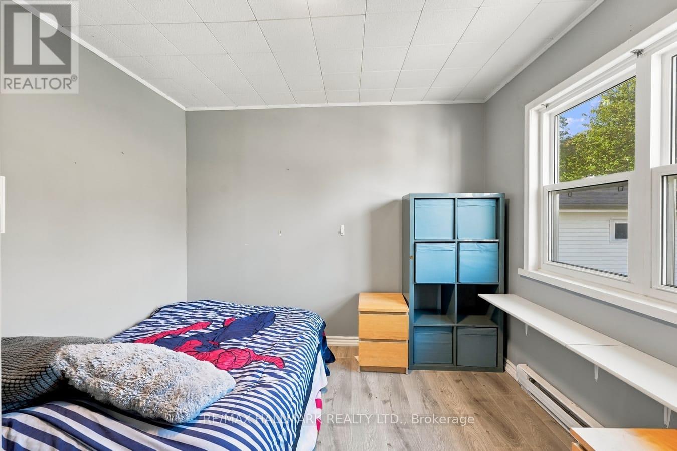 6 Albert Street Property Photo 23