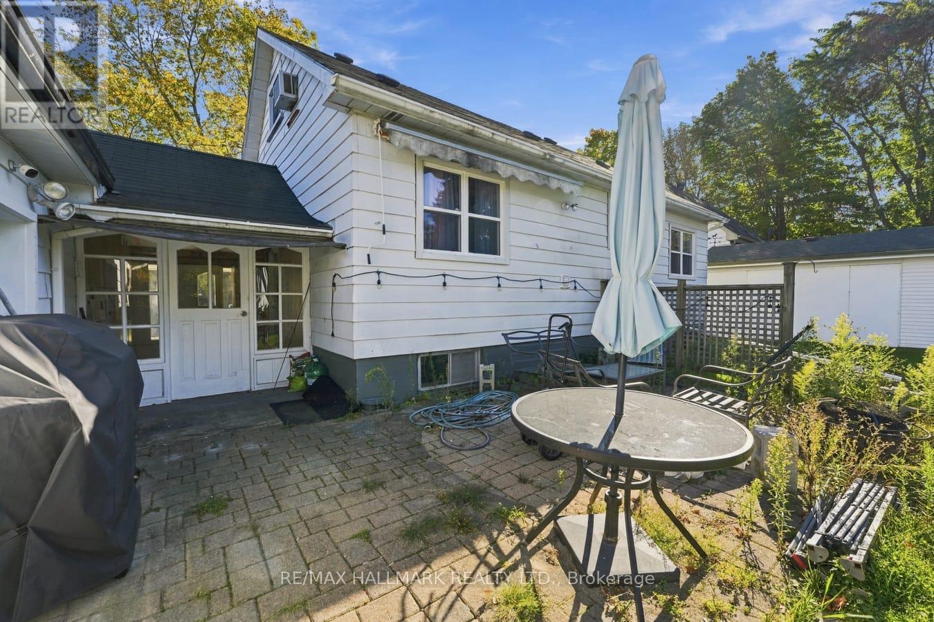 6 Albert Street Property Photo 39