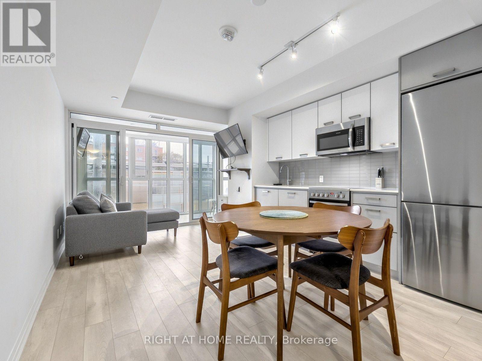 211 - 1630 Queen Street E Property Photo 7