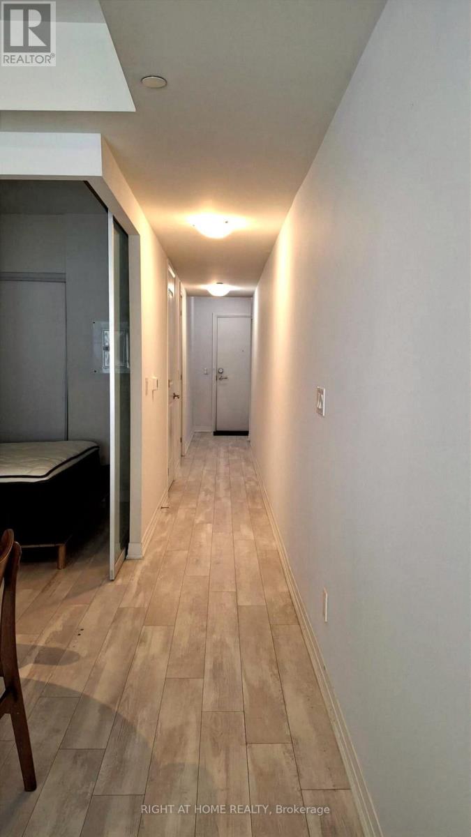 211 - 1630 Queen Street E Property Photo 10