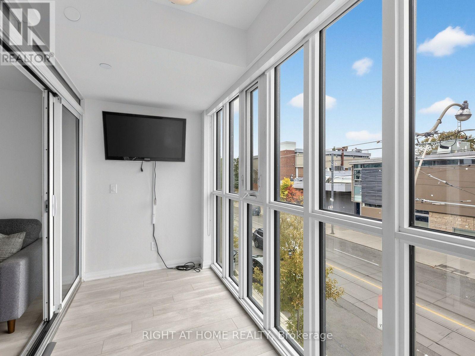 211 - 1630 Queen Street E Property Photo 16