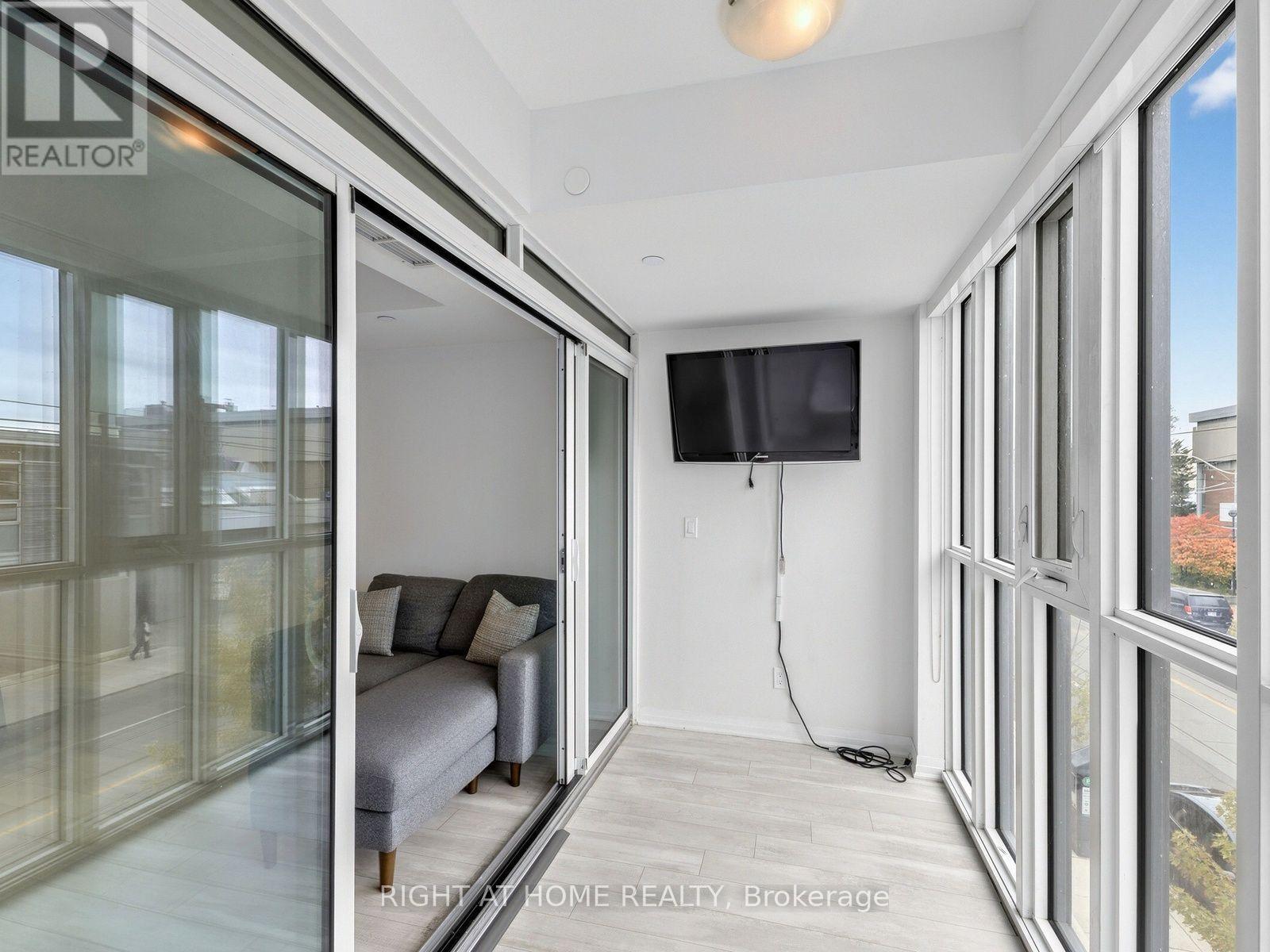211 - 1630 Queen Street E Property Photo 19