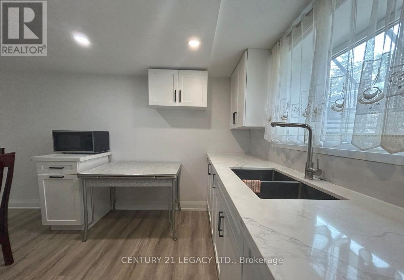 68 Singleton Road Property Photo 4