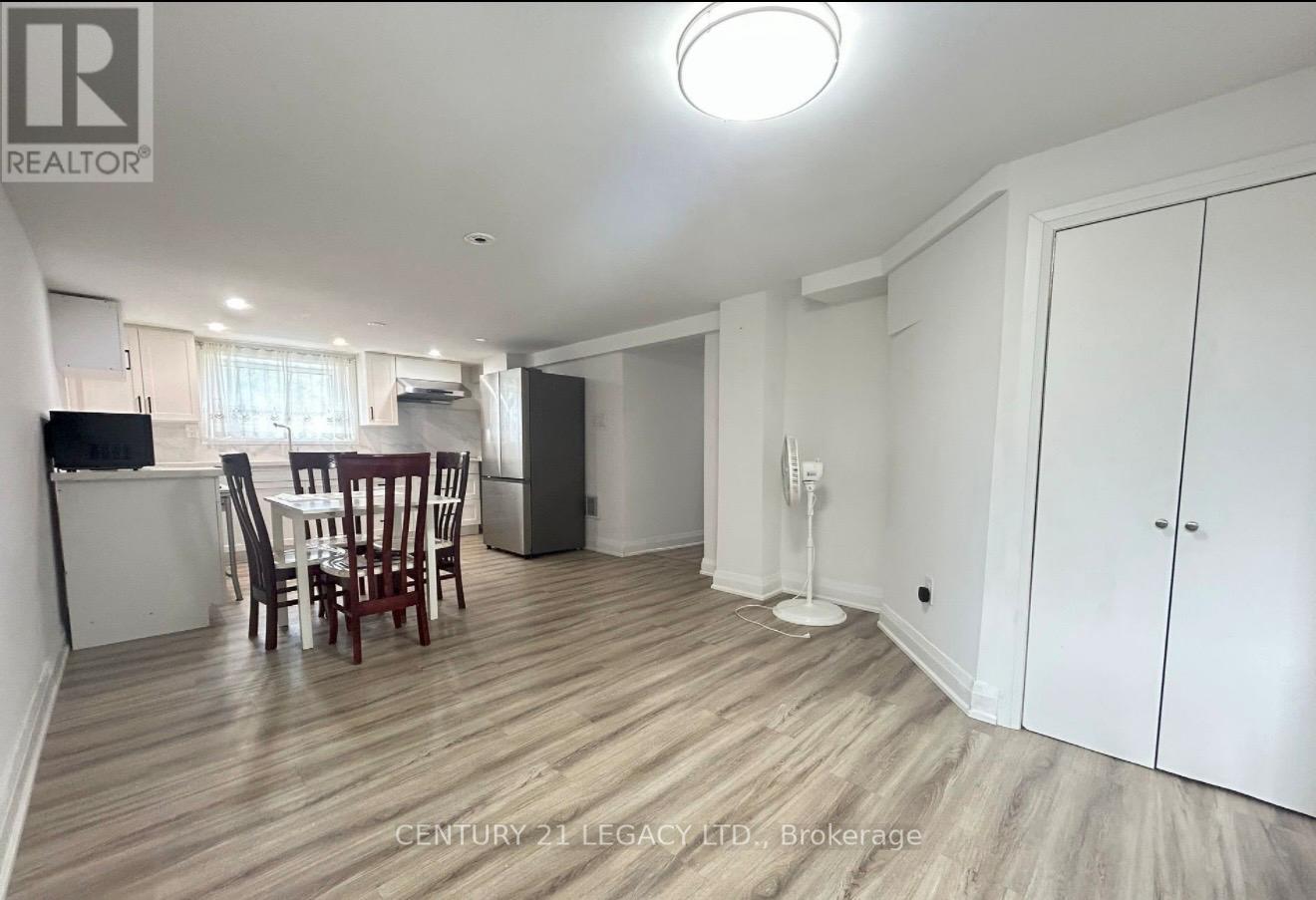 68 Singleton Road Property Photo 5
