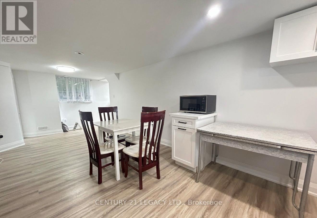 68 Singleton Road Property Photo 6
